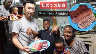 「生の魚は絶対に食べれない」と言っていたのに、一口食べてみたら… [upl. by Nnylecyoj]