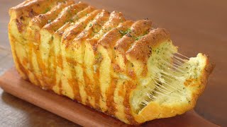 폭신폭신 크림치즈 마늘빵 만들기  한장씩 찢어먹는 마늘식빵  치즈빵  Cream Cheese Garlic Bread [upl. by Jagir686]