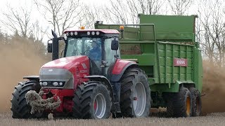 McCormick 260 ZTX Working Hard Spreading Chicken Manure w Bergmann Spreader  DK Agrictulture [upl. by Jonis639]