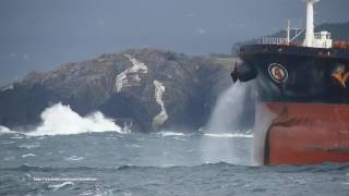 Crude Oil Tanker ALMI EXPLORER departs A Coruña 4K [upl. by Aved]