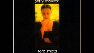 Betty Missiego  Toro Mata [upl. by Eiramacissej]