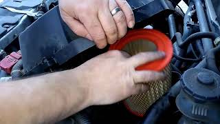 2002  2006 Honda CRV  Air Filter Replacement [upl. by Leksehc802]