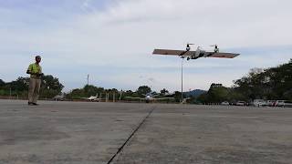 Hover test of a plank wing vectoredyaw tricopter tiltrotor VTOL based on PIXHAWK controller [upl. by Vaas]