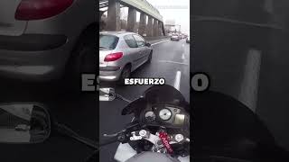 Motociclista Se Transforma En Héroe En Una Emergencia [upl. by Parsons86]