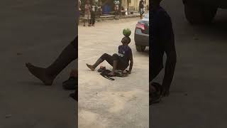 This Nigerian Skilful street footballer shows off why he plays better than Christiano Ronaldo [upl. by Zeba375]