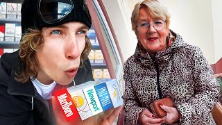 SIGARETTEN SMOKKELEN MET OMA [upl. by Ellehcear]