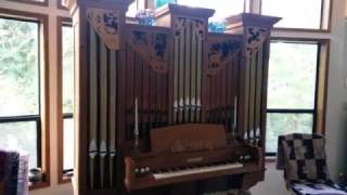 Home pipe organs play Now Thank we all our God [upl. by Aicilev]