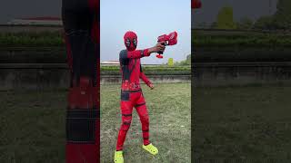 Hulk chainsaw cướp người yêu của deadpool và cái kết  Marvel Toys [upl. by Anne-Marie]