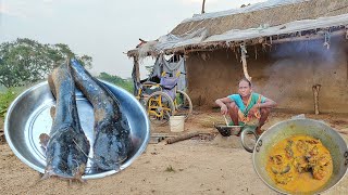 village poor old grandma cooking MAGUR FISH curry recipe amp eating with ricereal Village cooking [upl. by Bivins547]