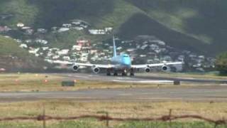 747 St Maarten spectacular takeoff [upl. by Caassi]