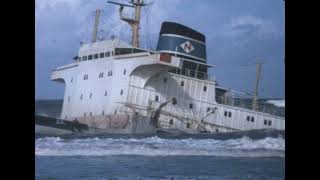 Super 8 Film  Sygna Ship Ran Aground on Stockton Beach During Storms 1974 [upl. by Ihtraa69]