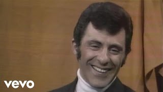 Frankie Valli  Frankie Valli Interview Live [upl. by Pomcroy]