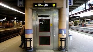 DEVE holeless hydraulic elevator without inner doors  Stockholm Central Station Stockholm Sweden [upl. by Antonius]