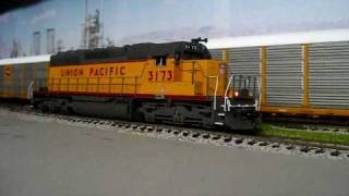 SD402 Union Pacific BLI HO model DCC amp sound [upl. by Maffei]