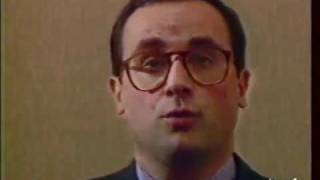 François Hollande se vante dêtre payé à rien faire 1989 [upl. by Nirol358]