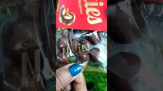 unboxing 😋😋Nutties cadbury chocolate [upl. by Seessel]