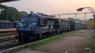 Train no 07039 Secunderabad  VascodaGama Inaugural Special arriving at Sanvordem railway stn [upl. by Weikert]