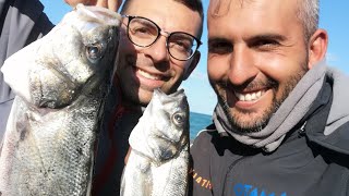 Spigola big a surfcasting con larrivo del freddo [upl. by Ennairej]