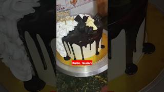 Chocolate cake l beautiful cake decoration l cake ideas frissbakecorner cake [upl. by Hannavas]