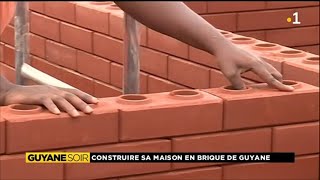 Construire sa maison en utilisant comme matériau la brique [upl. by Anaylil161]