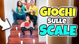 GIOCHI DIVERTENTI DA FARE SULLE SCALE Sfida in Famiglia GBR [upl. by Donelson]