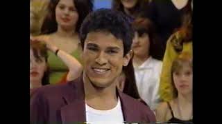 Especial Sertanejo  Adalberto amp Adriano cantam quotVocê Só Me Faz Felizquot na RECORD TV em 1994  RARO [upl. by Hgielram]