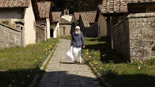 quotGli ultimi Eremitiquot Interview with an italian hermit monk Parte 1 [upl. by Ellingston771]