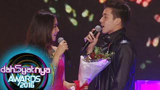 Boy amp Reva Nyanyi Lagu Galau Dengan Mesra Dahsyat Awards 2016 25 Jan 2016 [upl. by Yawnoc667]