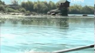 House on the Drina River attracting curious travelers [upl. by Rehpretsirhc]