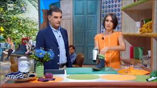 👠Come allargare le scarpe con il freezer o col phon 👞  Lucia Cuffaro rubrica Rai1 [upl. by Elsey]