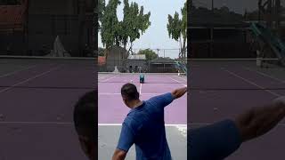 Single handed backhands with Saber racket backhand tennislife tennis [upl. by Amimej]