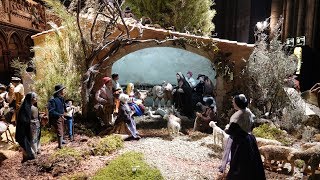 La crèche de Noël 2018 à Notre Dame de Paris [upl. by Suiram]