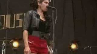 Amy Winehouse  Valerie LIVE in France 2007 best performance [upl. by Malliw]