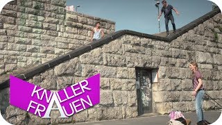 Parkour  Knallerfrauen mit Martina Hill [upl. by Cynar]