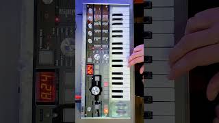 Synth Bass Jam on microKORG Crystal Ainsworth The Musician [upl. by Deirdre]