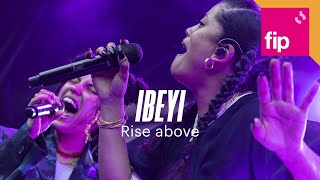 Ibeyi quotRise abovequot aux Arènes de Lutèce [upl. by Critchfield]