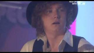 The Kooks  Do You Wanna Live  Isle Of MTV 2008 [upl. by Sparkie190]