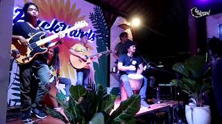 santeria cover live accoustic  ian kaya and friends at backyards canggu bali [upl. by Haldi]