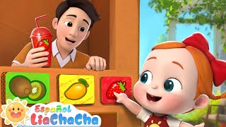 La Máquina Expendedora de Jugo de Papá🍹  LiaChaCha en Español  Canciones Infantiles [upl. by Careaga694]