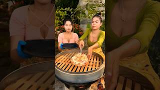 Pizza cook and eatshorts cookingdeliciouspizzarecipe mukbang [upl. by Ortensia788]