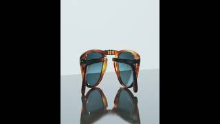 Persol presenta la nuova serie di occhiali da sole pieghevoli 714 Steve McQueen™Special Edition [upl. by Lourie]