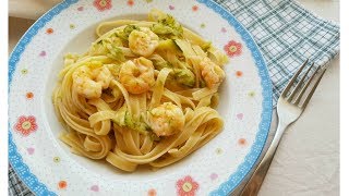 Fettuccine gamberi e zucchine [upl. by Notreve]