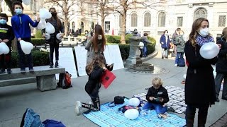 Milano la protesta anti dad «Ci hanno rubato la scuola» [upl. by Einiffit]