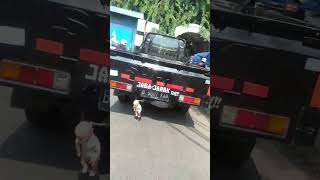 Ada Tuyul di belakang mobil lucu ngakak comedy [upl. by Florella]