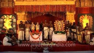 Priests offering prayer to Lord Venakteswara [upl. by Diraj]