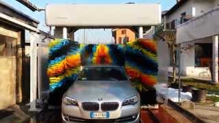 Autolavaggio con Spazzole Brill Brush [upl. by Aneles]