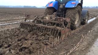 Spading Spitmachine Gramegna krukas spitter van Vug Gopro movie Newholland T6030 [upl. by Zacks]