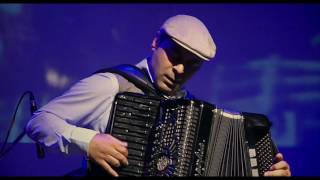 I Got Rhythm  Emy Dragoi  Caravana Jazz Manouche  Ploiesti 2016 [upl. by Aniras715]