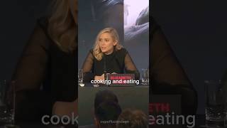 how interesting scarlett🤭 elizabetholsen scarlettjohansson marvel avengers actor shorts [upl. by Arlene14]