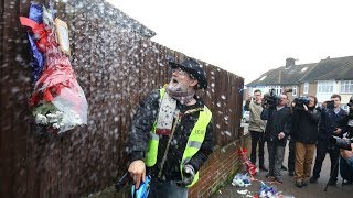 Tensions rise in Hither Green over flower tributes for burglar  ITV News [upl. by Shaina]